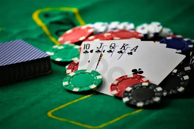 Quatro Poker guide